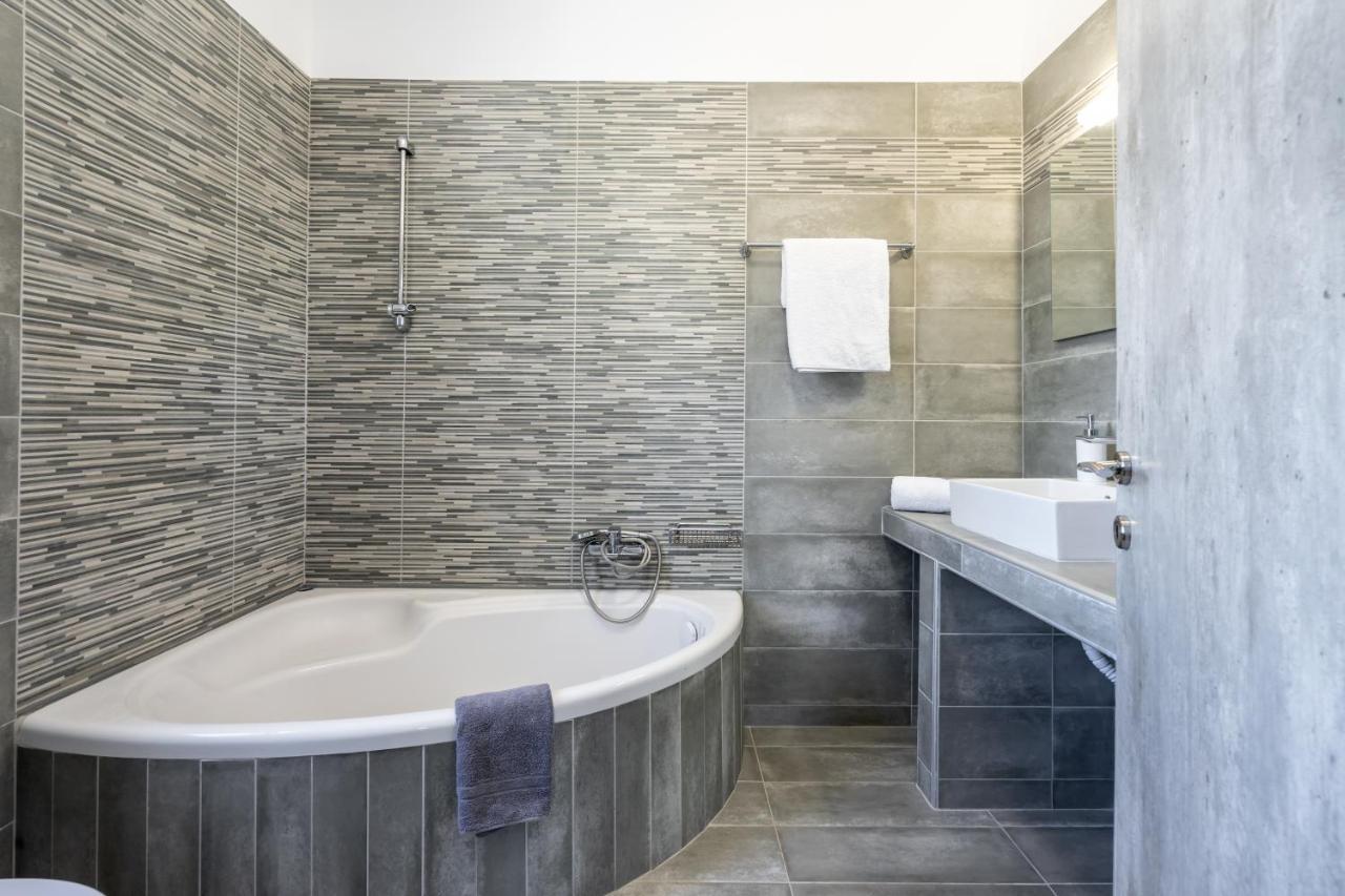 Aristos Garden Apartments Kalithies Bagian luar foto