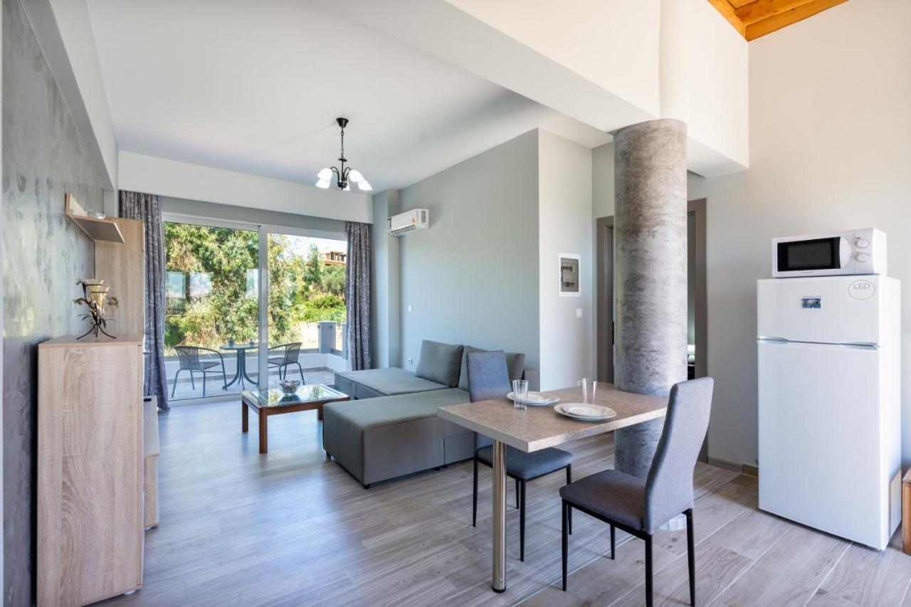 Aristos Garden Apartments Kalithies Bagian luar foto