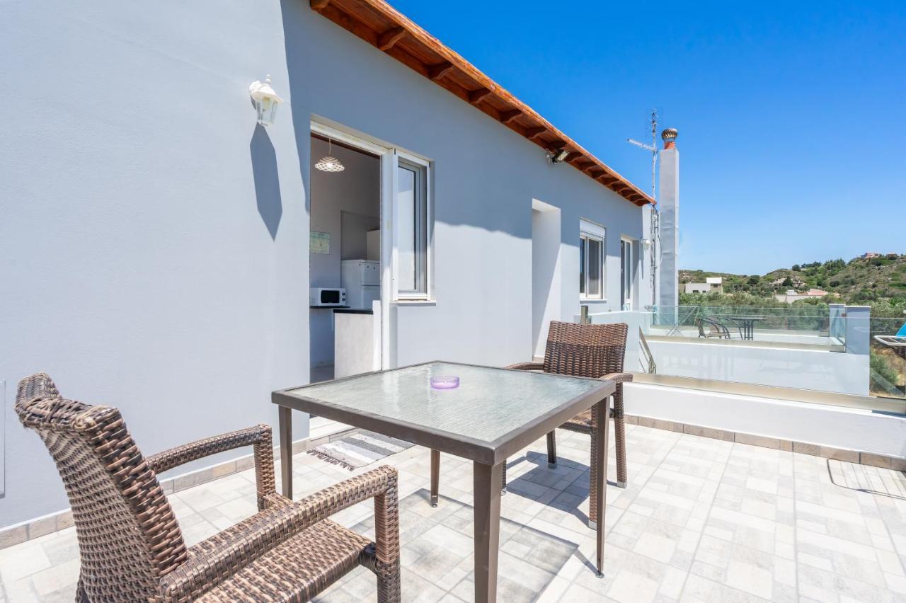 Aristos Garden Apartments Kalithies Bagian luar foto