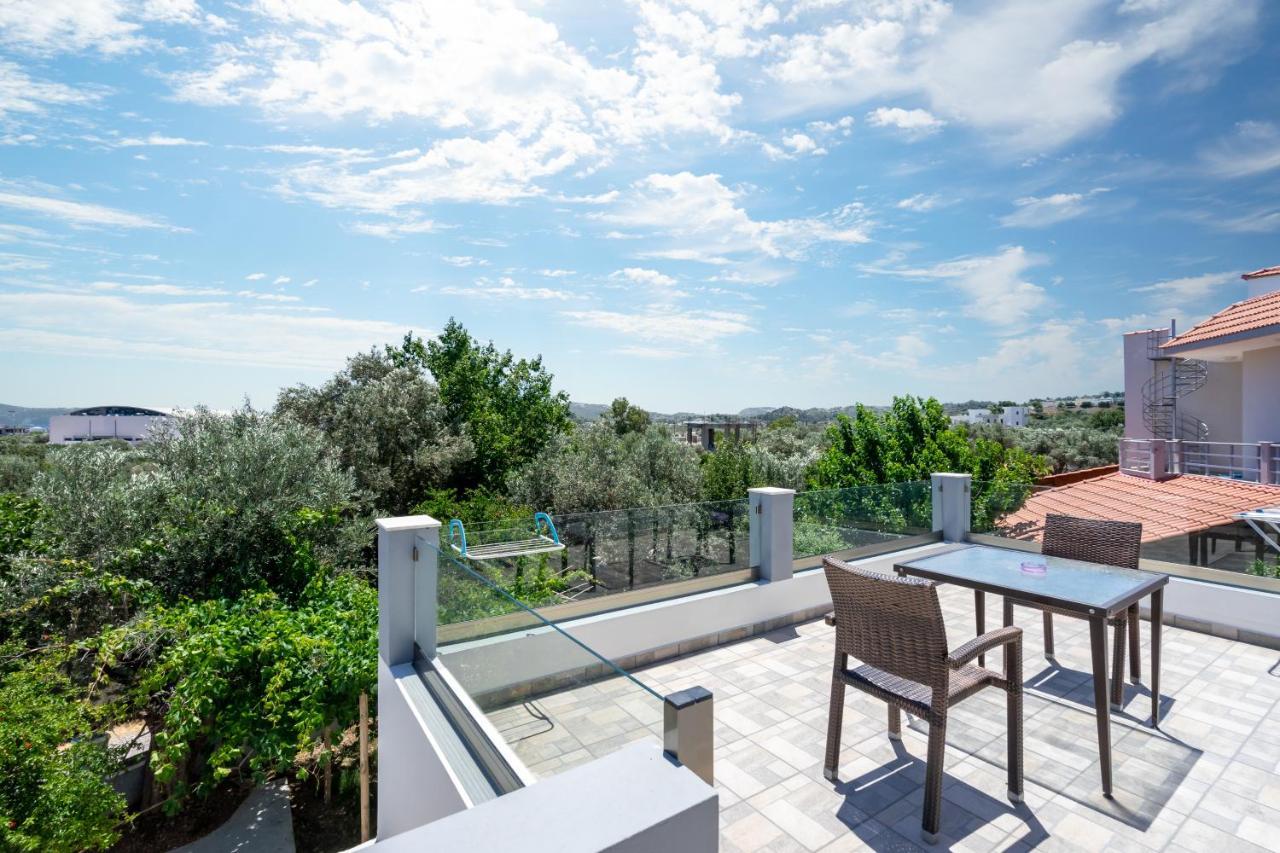 Aristos Garden Apartments Kalithies Bagian luar foto